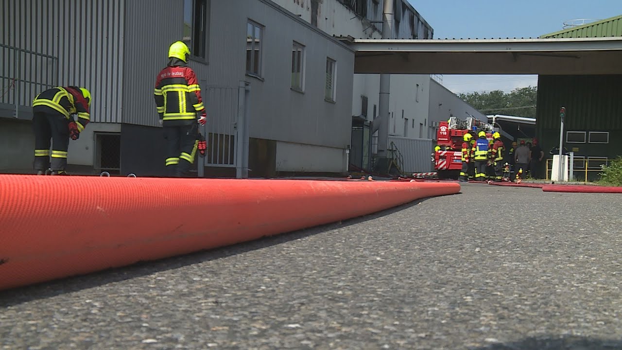 Lenzburg AG: Brand erfordert Grosseinsatz