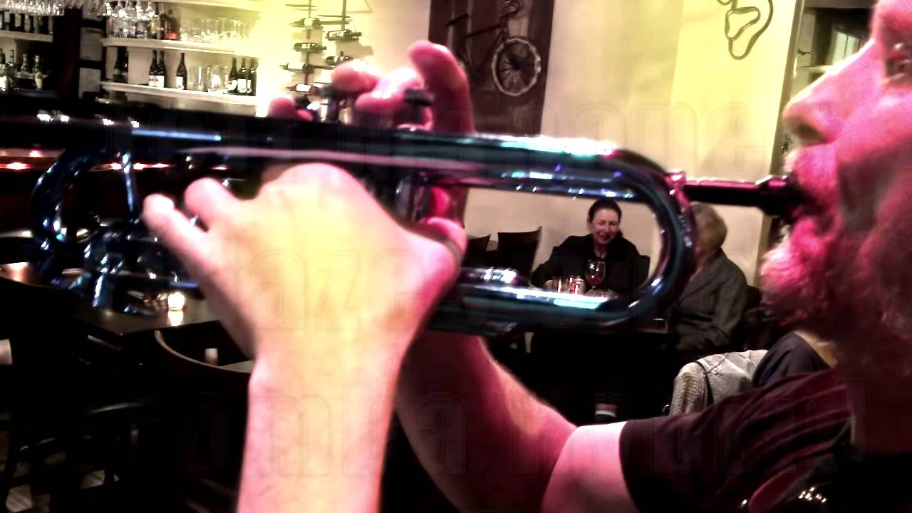 Jeff Mahoney blazes on a Tromba Ultralight Hybrid