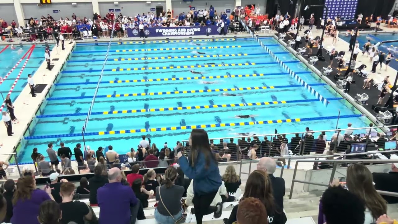Women's 200 Back