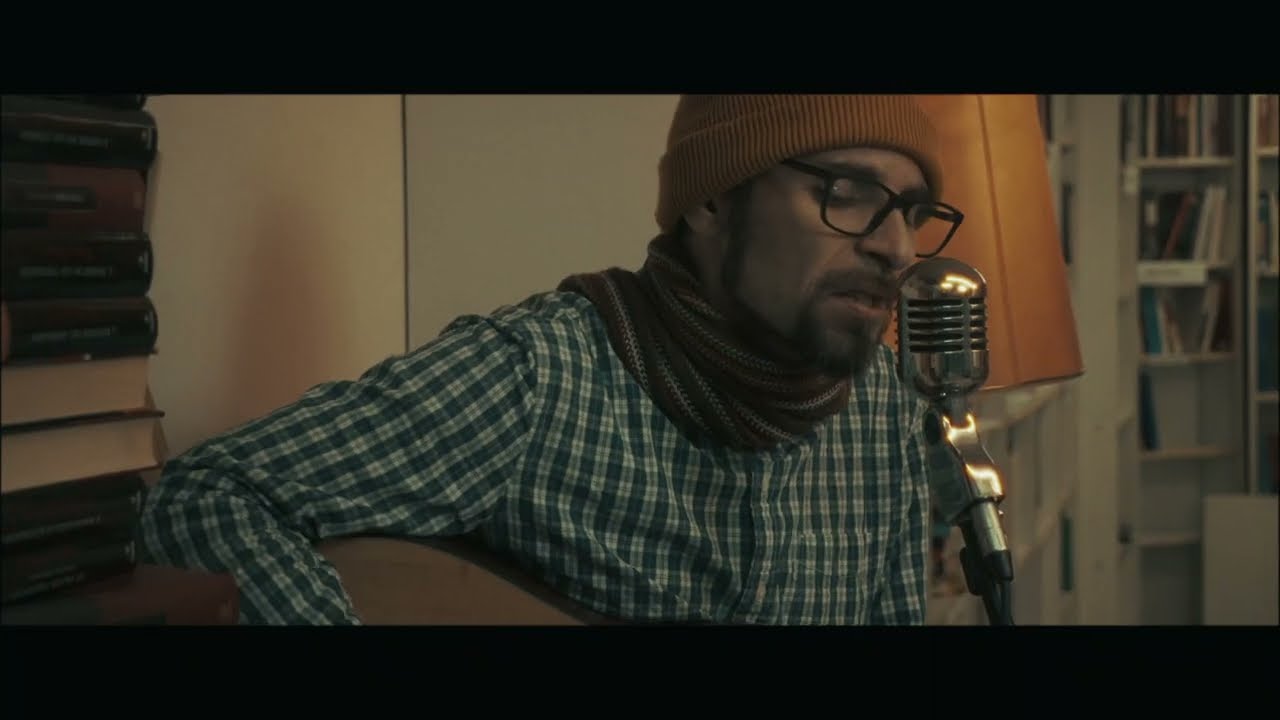 BIBLIOMUSIC SESIONS- ECO MARTÍNEZ - CANTAUTOR