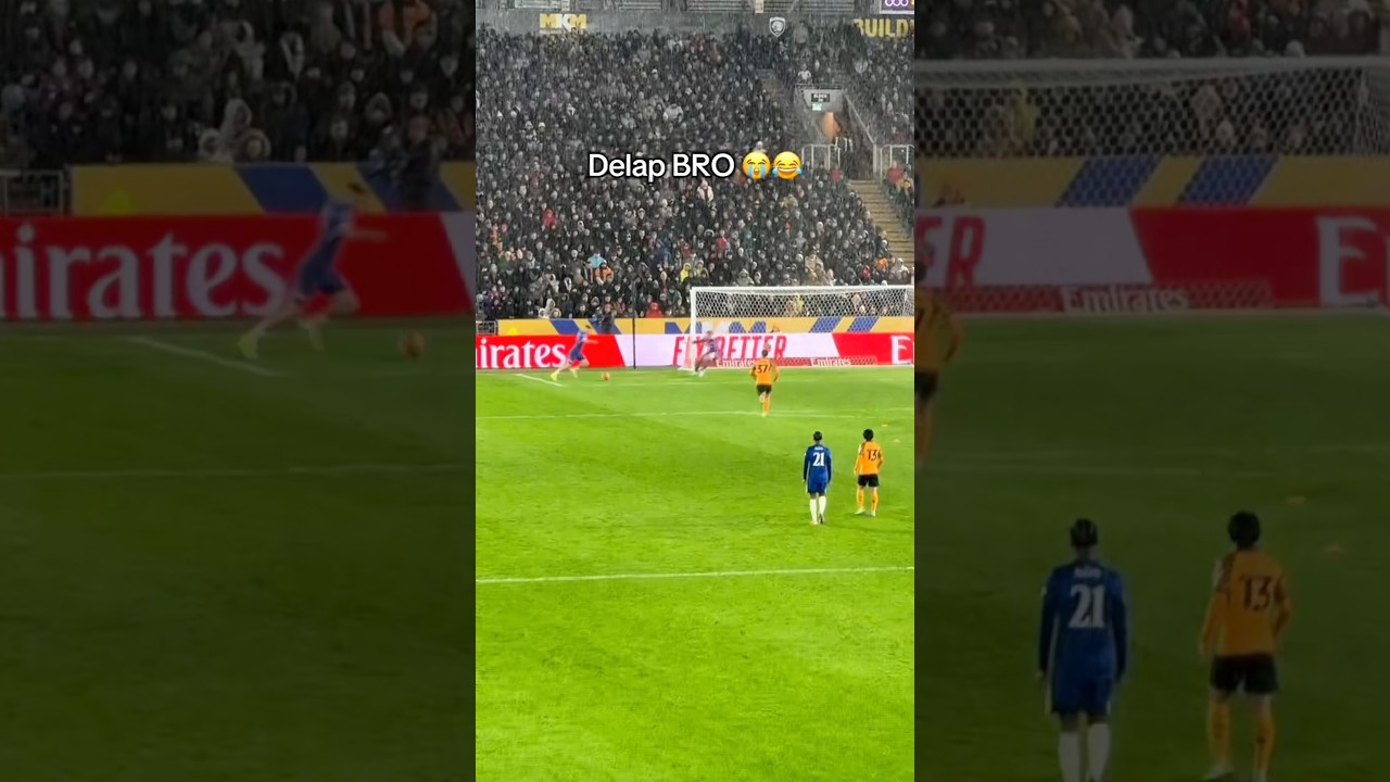 Delap missing open goal during Hull City vs Chelsea #facup #chelsea #est&ecirc;v&atilde;o #liamdelap #hullcity