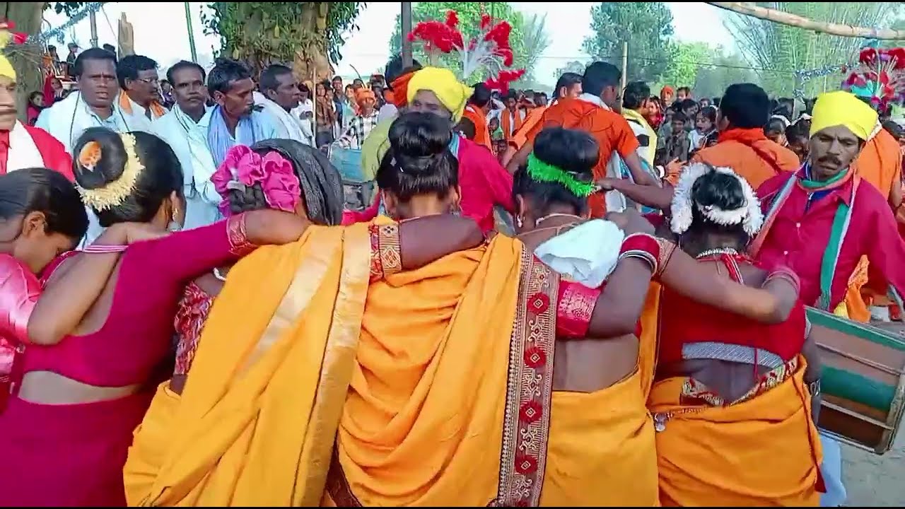 चार खाय जाबो तेकर संगी रोयेच लेबो बायर गीत