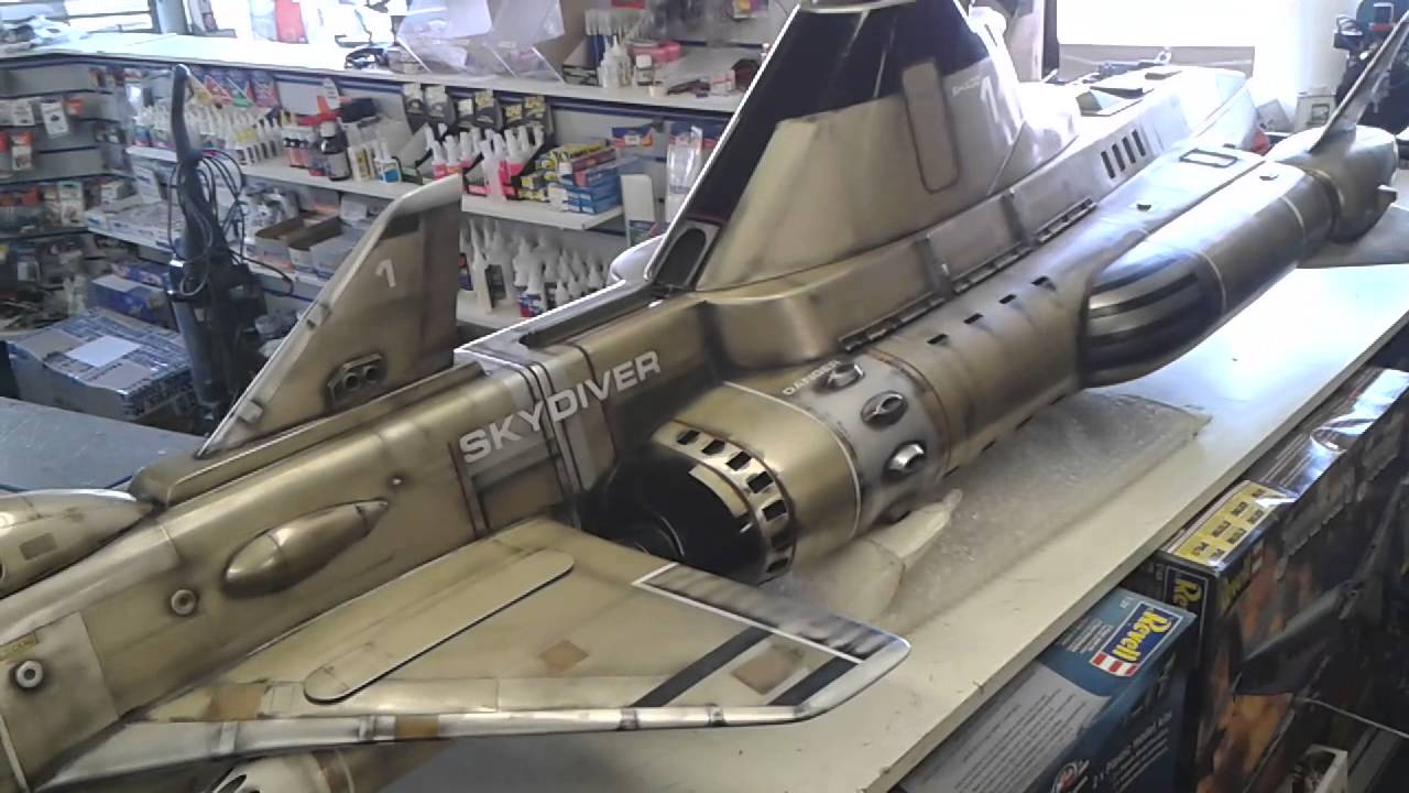 Studio2models Skydiver 6 footer Walk around