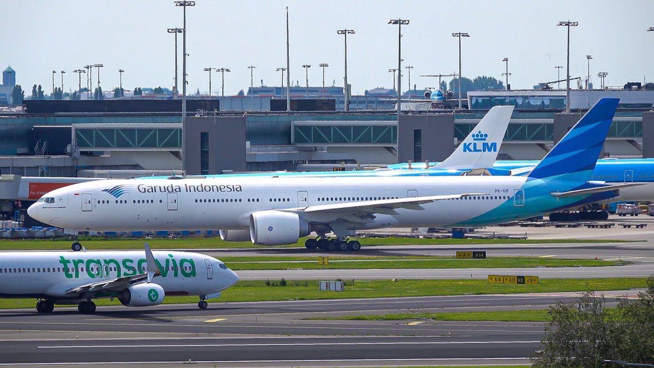 Schiphol Airport SPECTACULAR PlaneSpotting |  PURE Aviation Highlights | Taxi, Takeoff & Landing