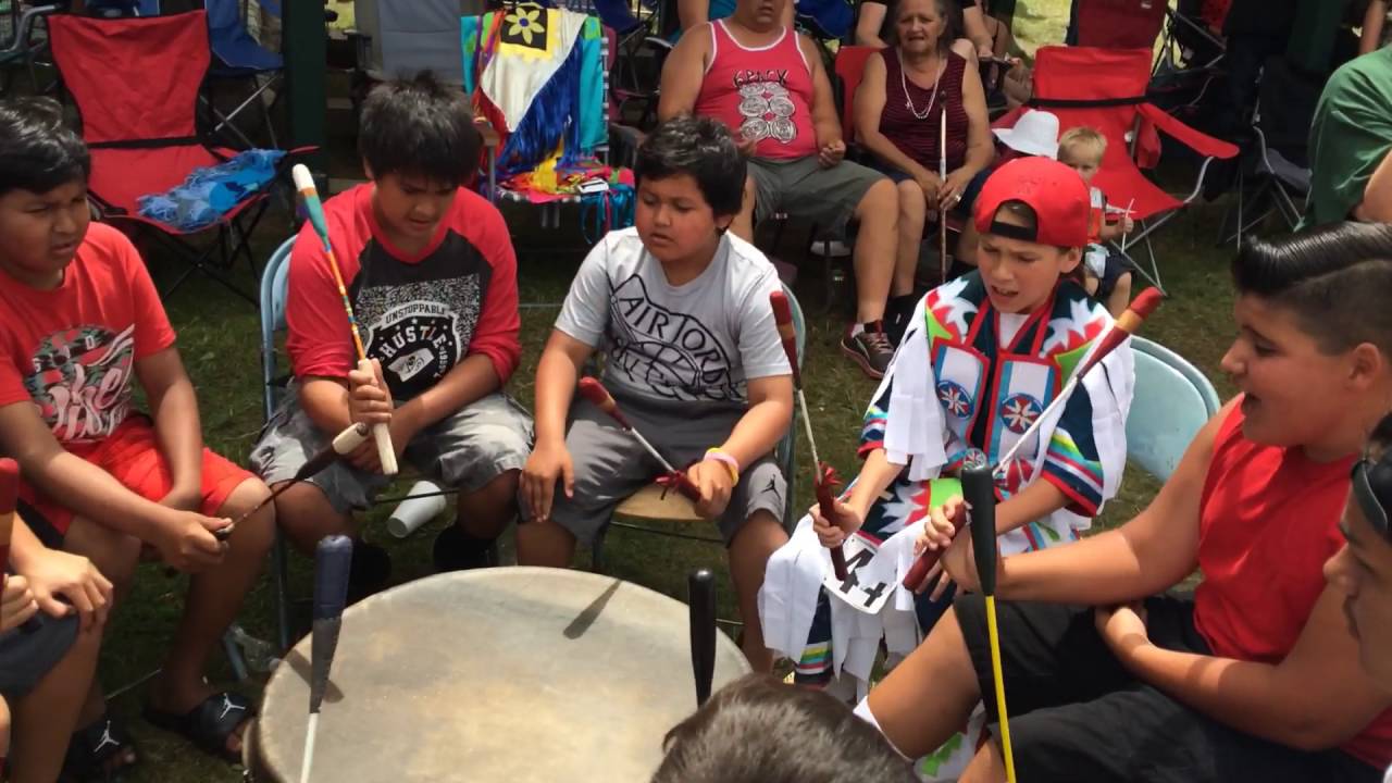 Hey Creek LCO Honor the Earth pow wow 2016 song 2