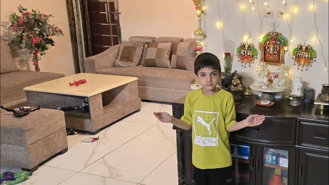 Home Tour With Tarush 🏡 Sach Me Aisa Hai Ghar? 😳