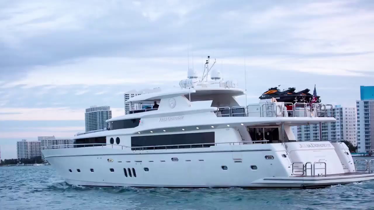 Charter Yacht: Julia Dorothy