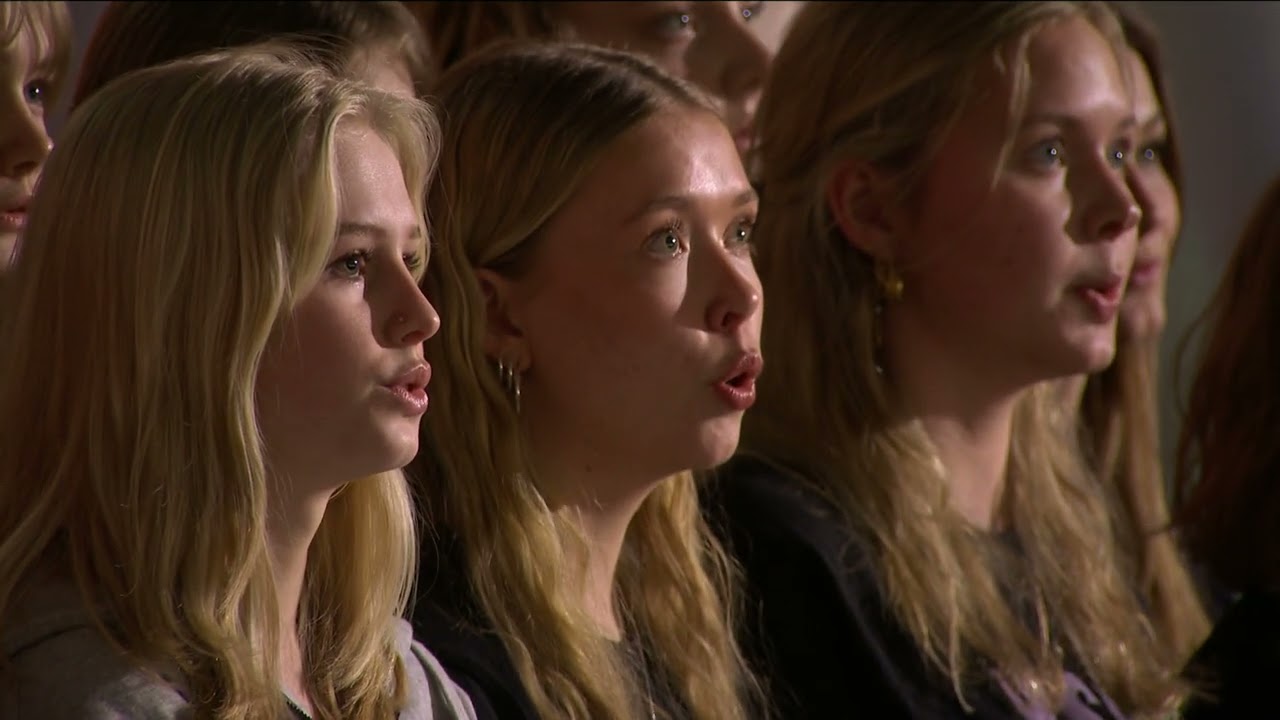 Klejtrup Musikefterskole - Se nu stiger solen (TV 2-programmet “Verden i opbrud - Danmark samles”)