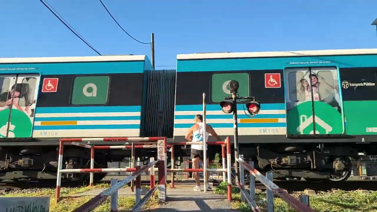 Paso a nivel peatonal Corrientes/La Industrial (del otro lado) secuencia completa 