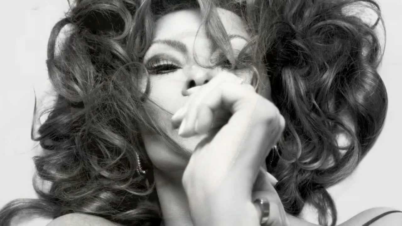 Sophia Loren - Guarda la Luna (from NINE)