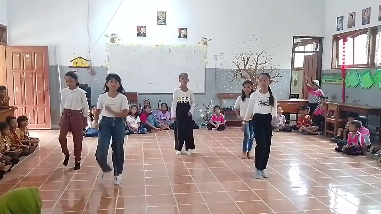 Ajaib - Gempi (Dance SDN 2 KEBONDALEM)