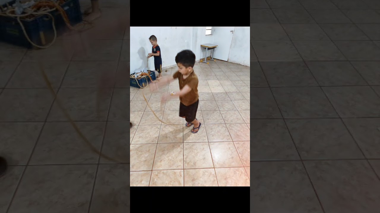 vídeo sobre recreação para bacharel educação física, trabalho com educação infantil e fundamental .
