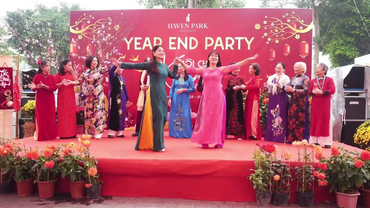Mùa xuân trên TP Hồ Chí Minh | CLB Hoa Sen Đá