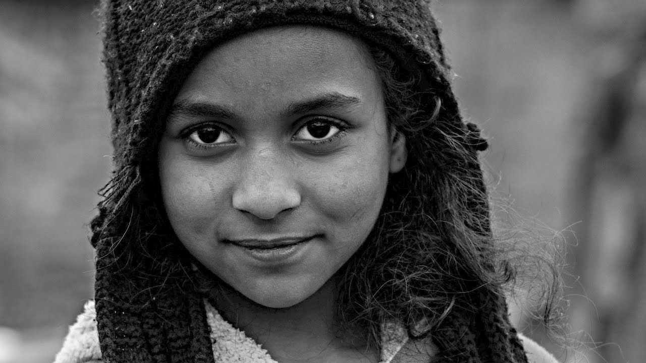 V Bratislave vystavujú fotografie Rómov zo Stropkova. Autori snímok im chcú pomôcť.