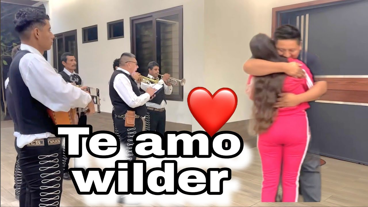 La PATRONA de la casa con mucho Amor le lleva Serenta a WILDER en su cumpleaños 🥰