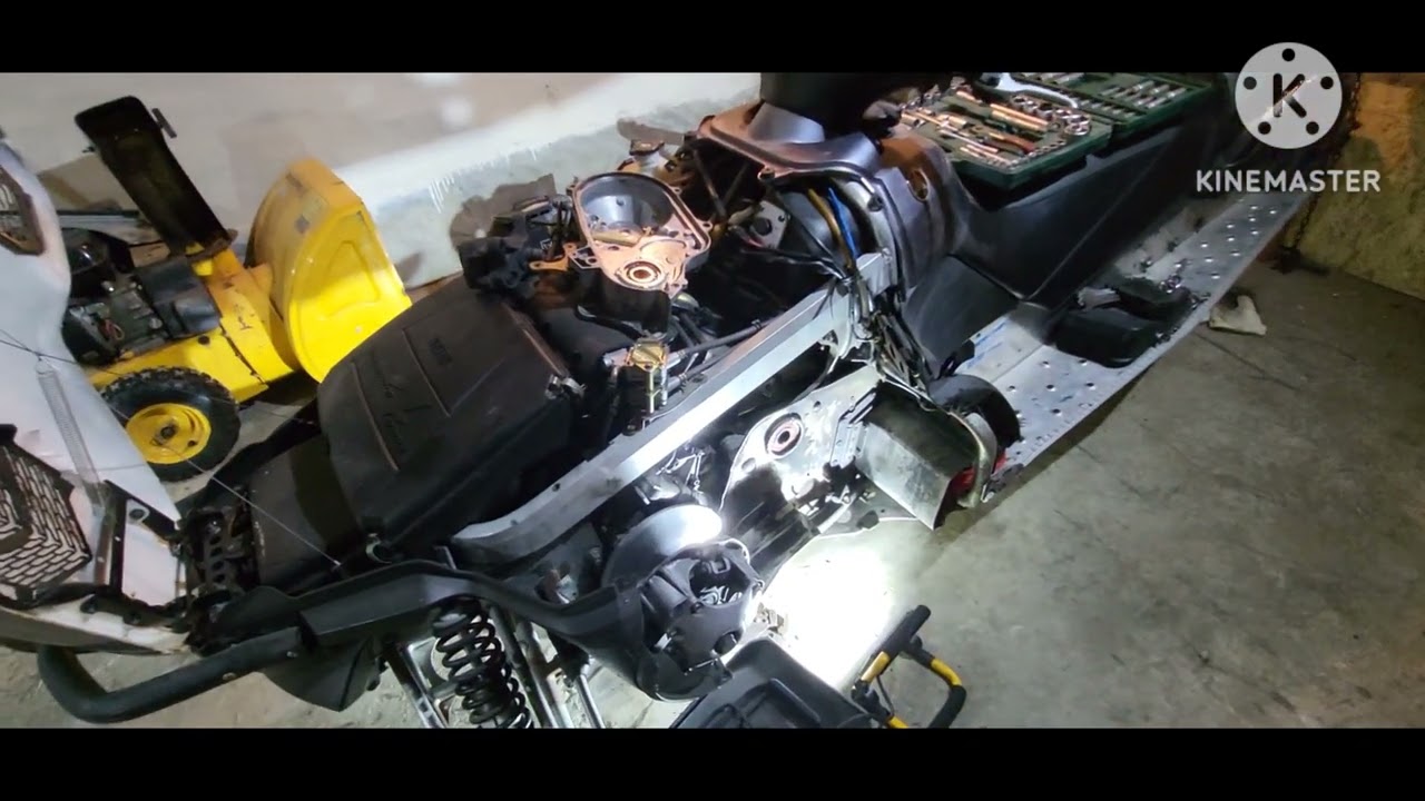 Yamaha rs venture tf замена гусеницы #Yamaha #снегоход #ремонтсвоимирукамт #снежик