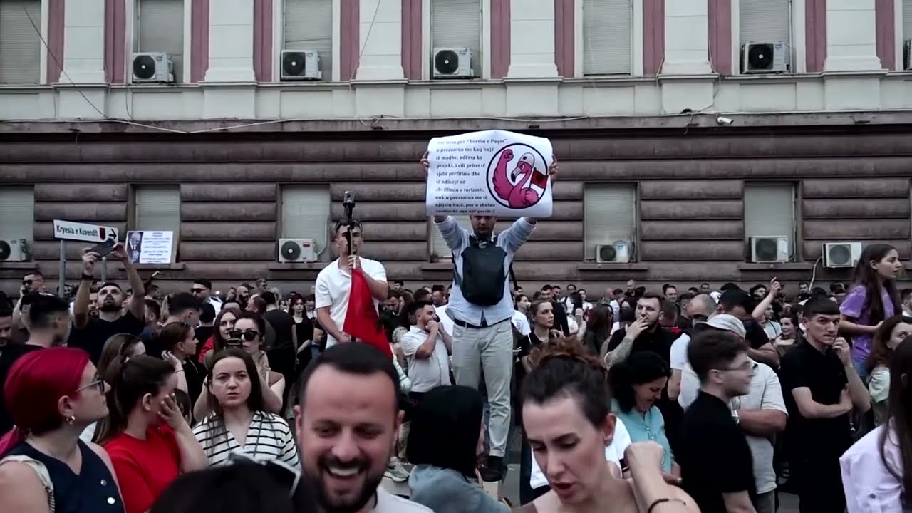 Протесты в Албании из-за курорта, связанного с Джаредом Кушнером