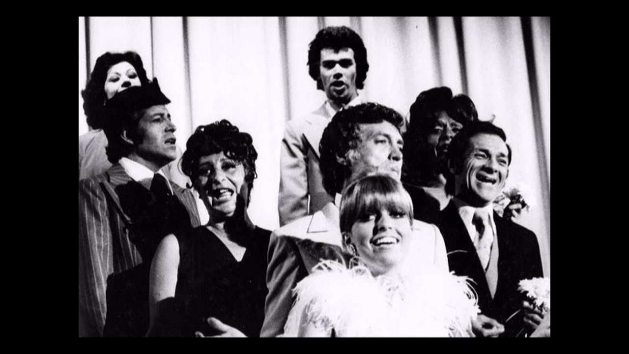 Regina Alcover - Al Maestro con Cariño