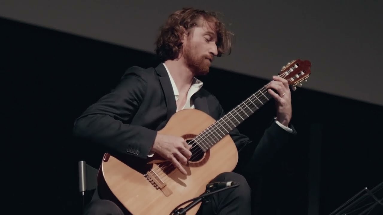Nicolas Lestoquoy plays Agustin Barrios, La Catedral, allegro solemne