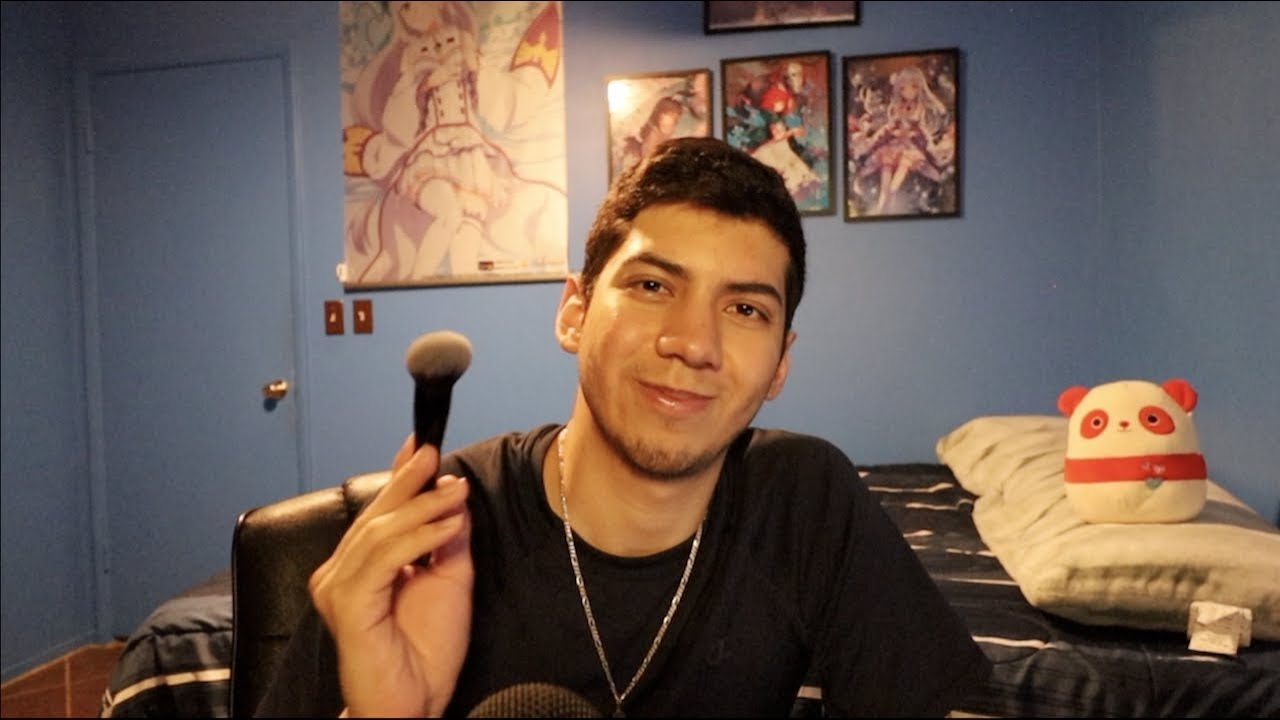 ASMR MIC BRUSHING