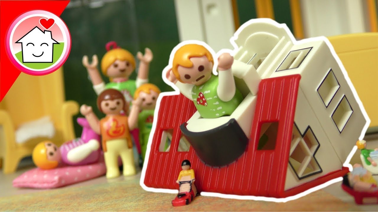 Playmobil Film deutsch - Anna und Lena übernachten bei Oma - Familie Hauser Spielzeug Kinderfilm