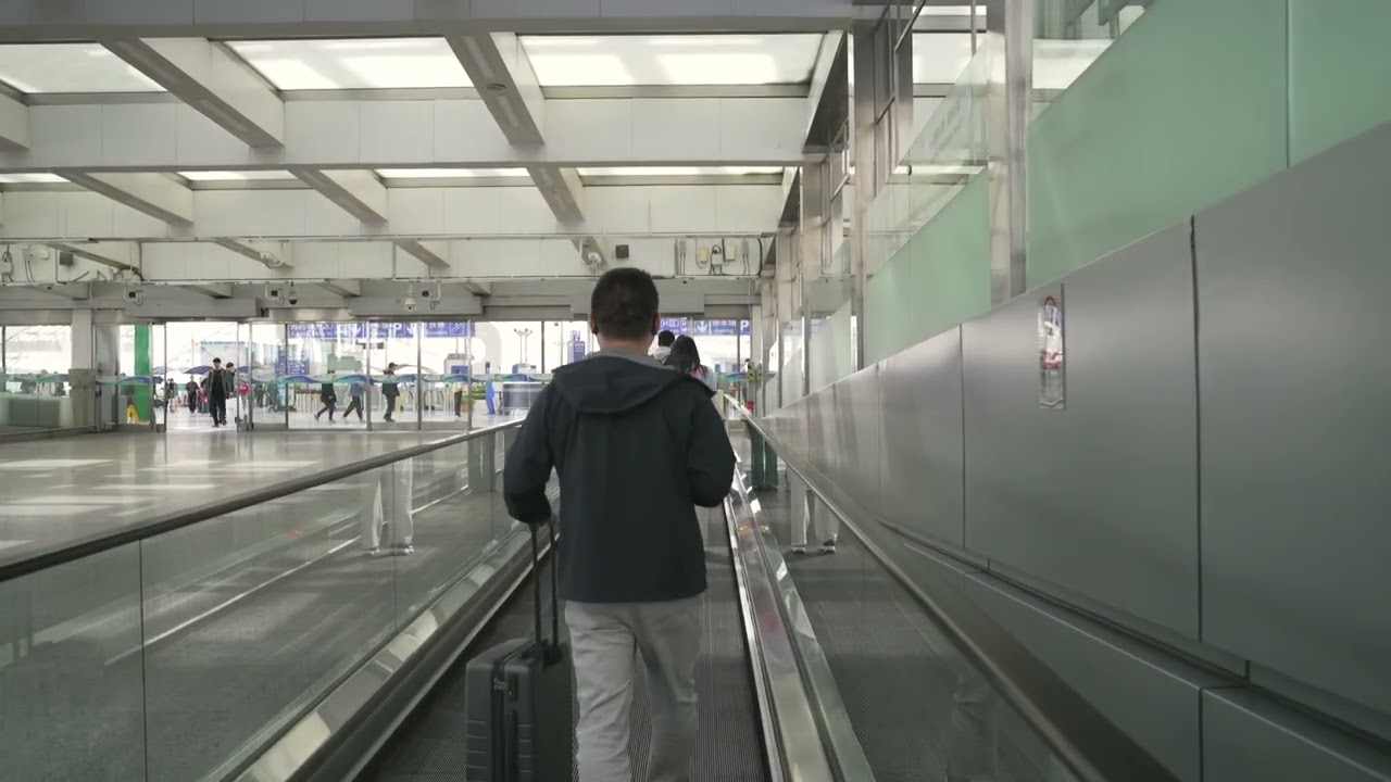 China, Beijing Capital International Airport (PEK), 2X moving sidewalk
