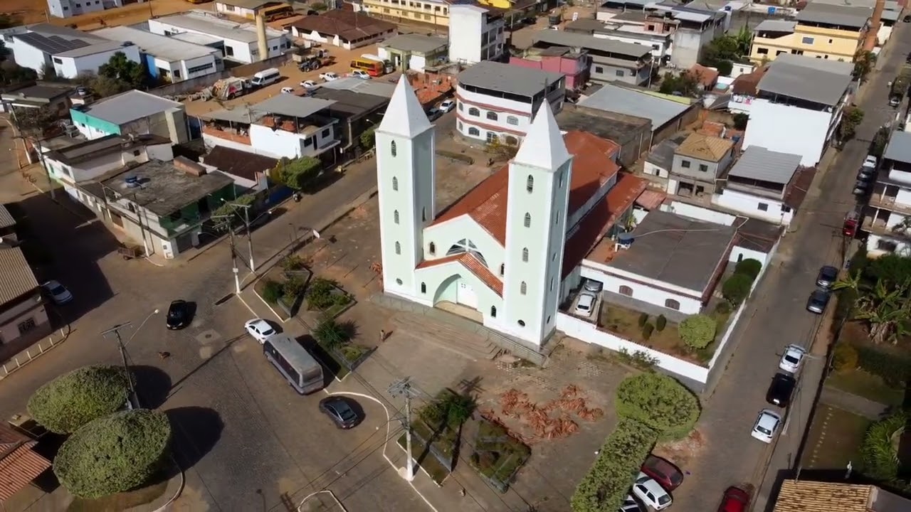 Vôo Panorâmico na Cidade  de Patrocínio do Muriaé - MG (Domingo 28 de Agosto de 2022)