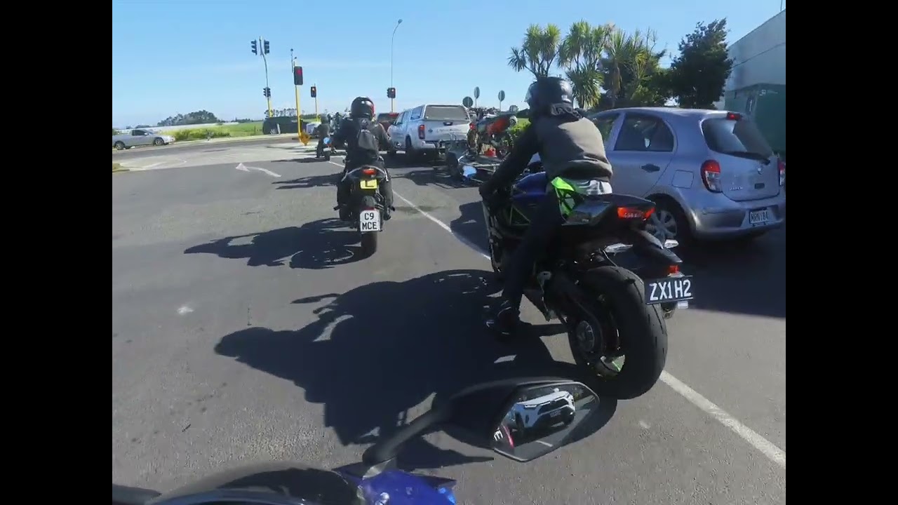 VLOG #2: Sunday Ride with 20+ Superbikes! #R1 #H2 | AUCKLAND 