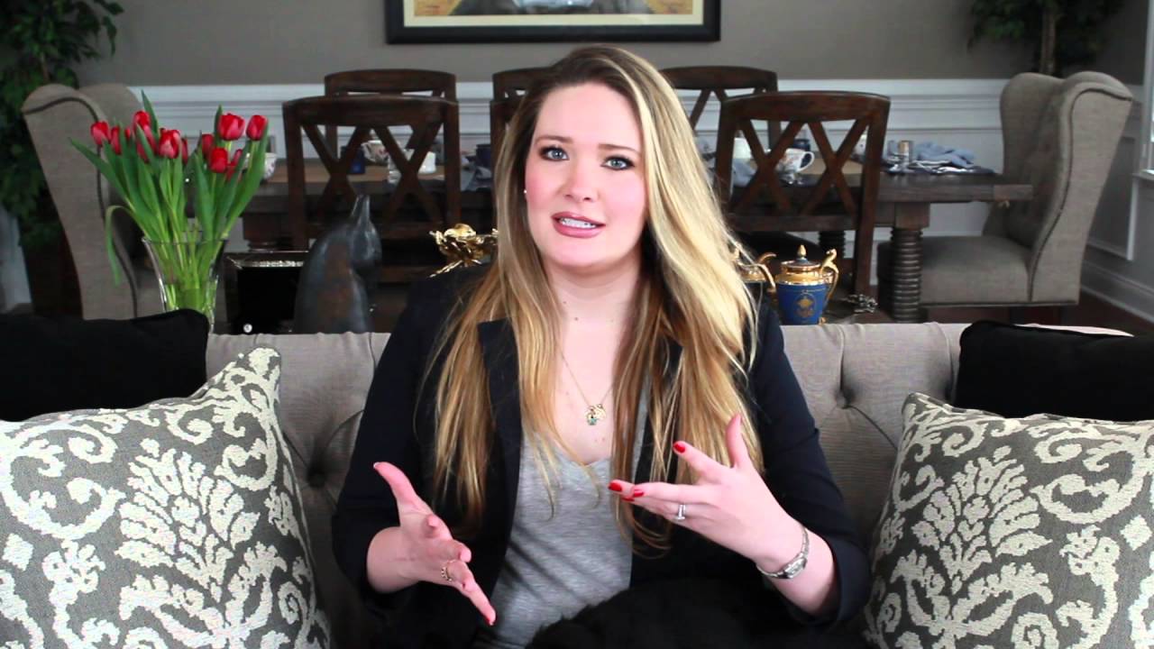 Sarah J. Maas talks about the new characters in A COURT OF MIST AND FURY!