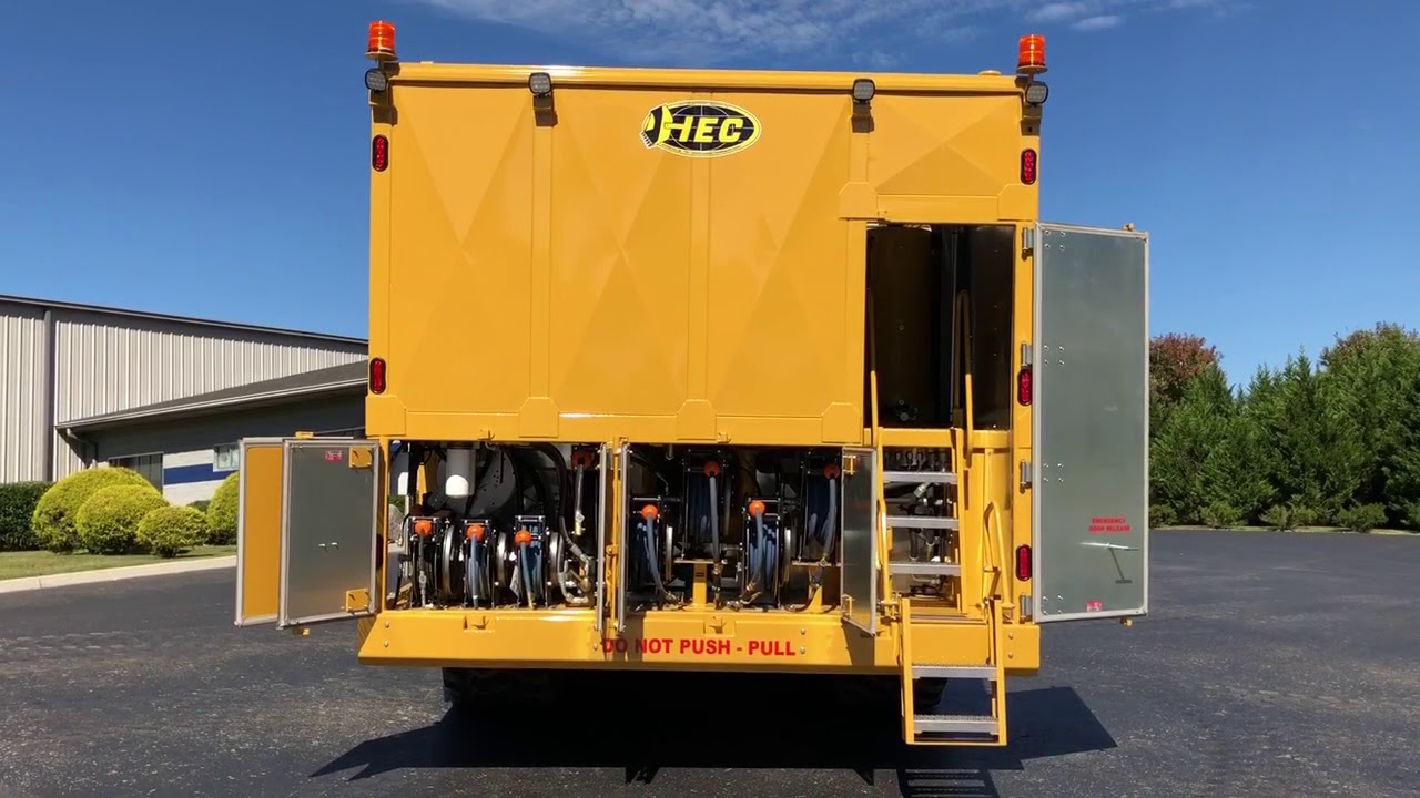 CAT 740B articulated fuel and lube truck for arctic conditions