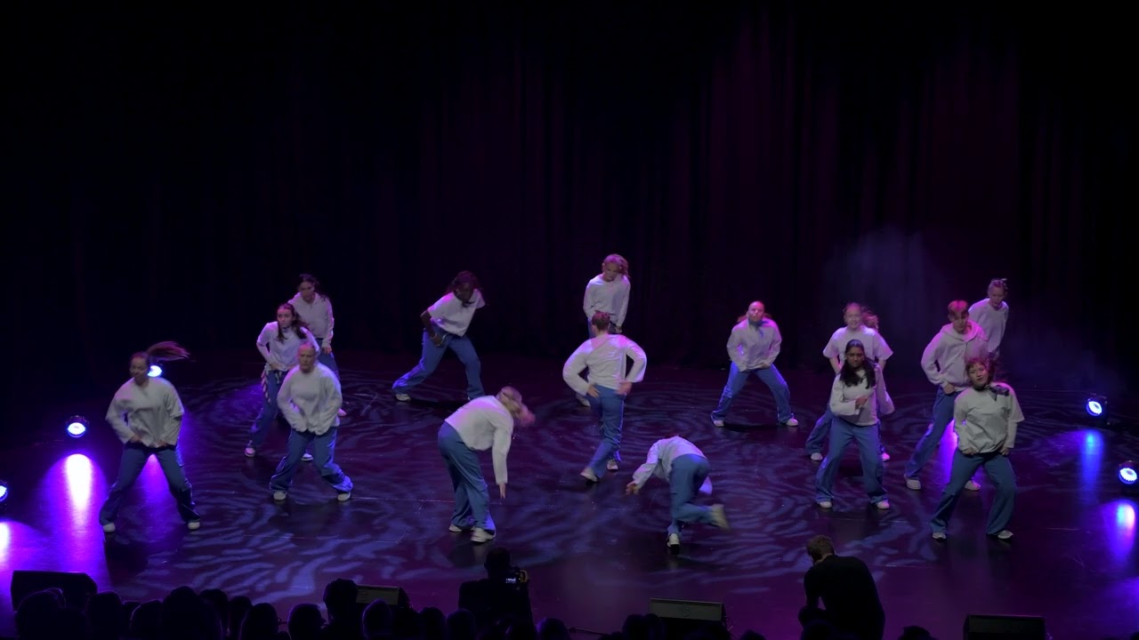 Elevshow 2025 Høst - 1. RAW Bouncers