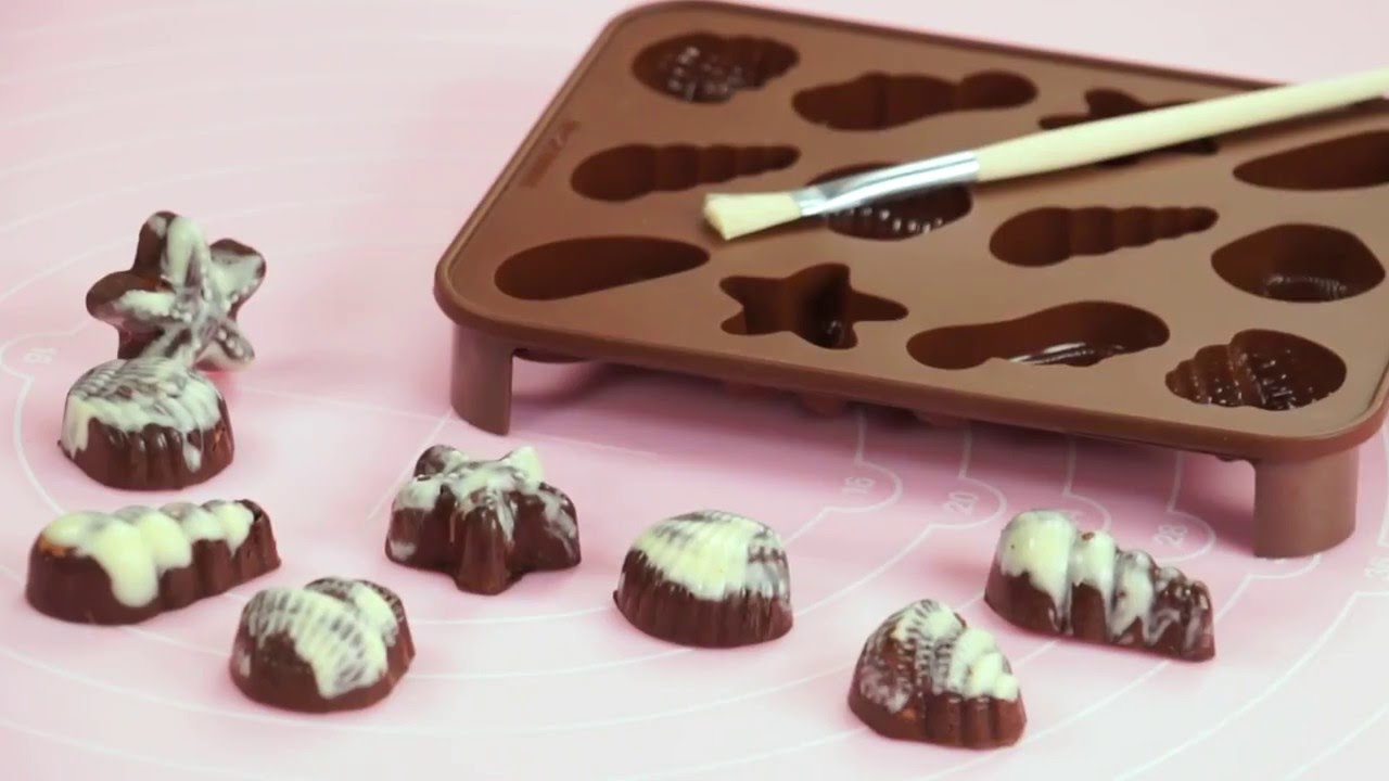 Formičky na belgické pralinky DELÍCIA CHOCO, 2 štetce