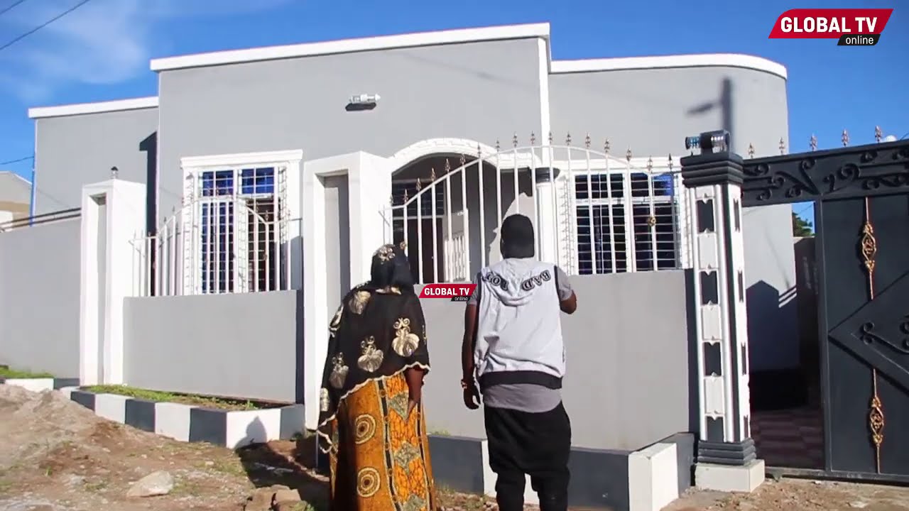 H BABA Amfanyia 'SAPRAIZ' MAMA YAKE, AMKABIDHI MJENGO wa MAMILIONI..