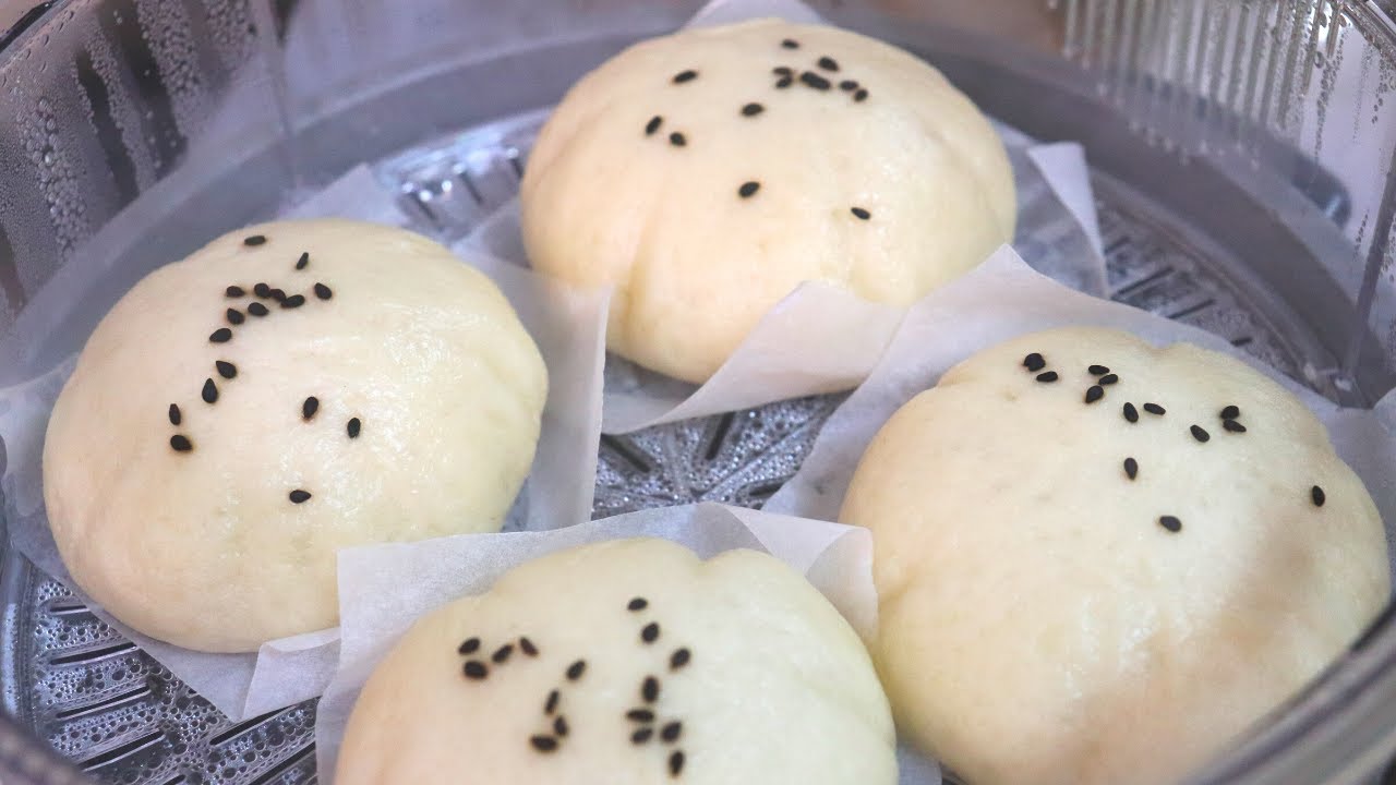 Steamed Chicken Bao (Chinese recipe)