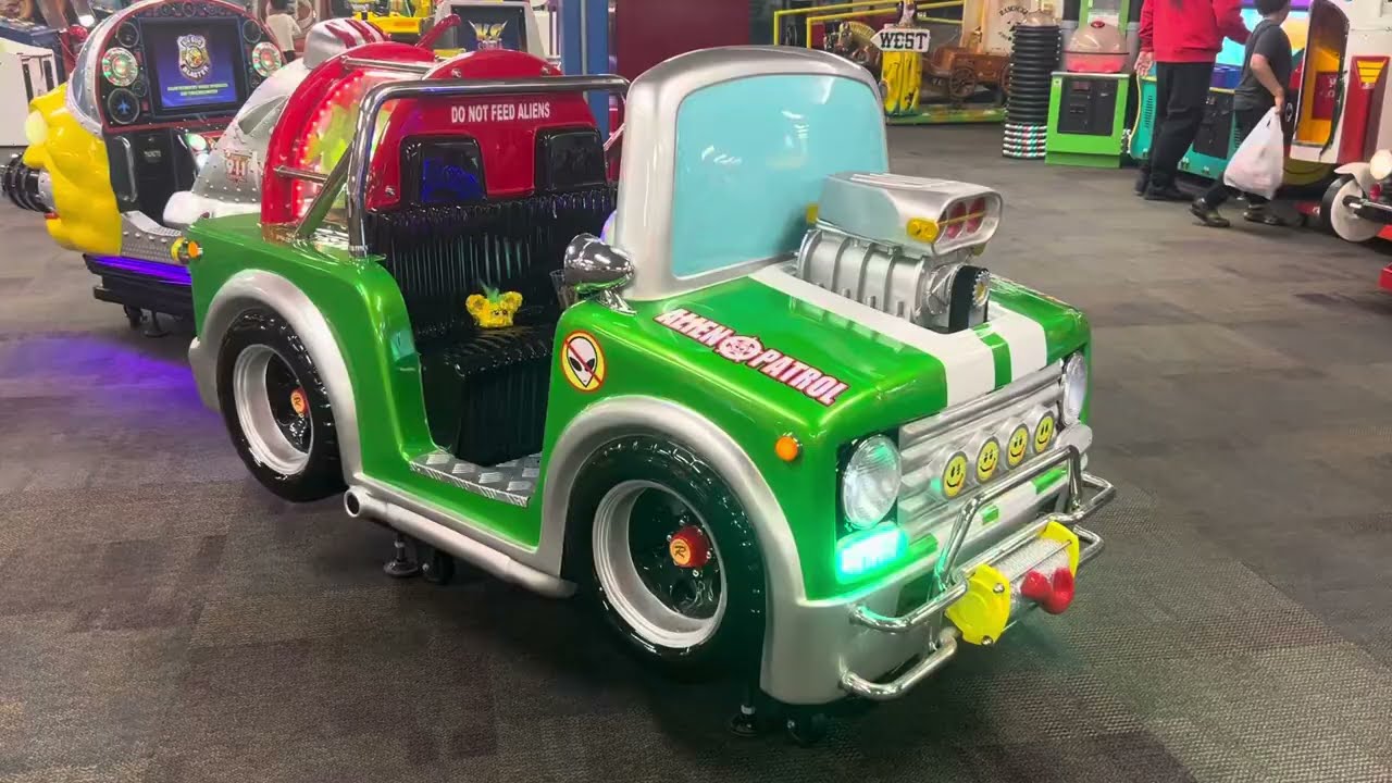 Sting international 2010 Alien patrol kiddie ride at fun world