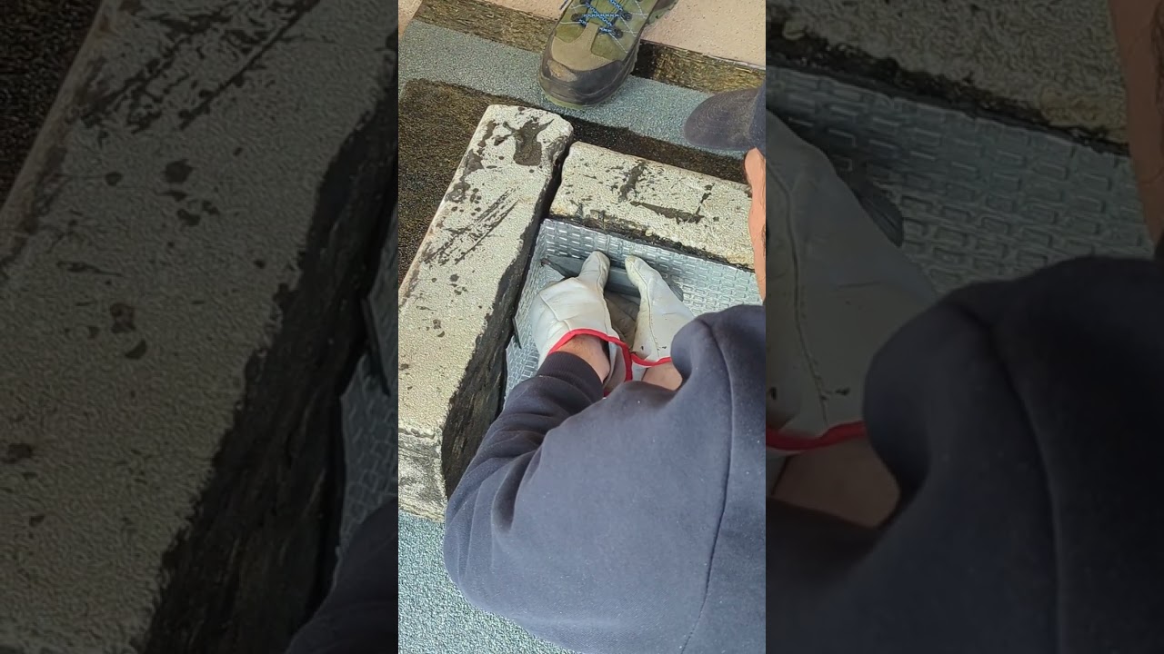 Tuto étanchéité Toiture Terrasse : Équerre de finition alu sur angle rentrant
