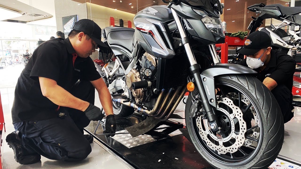 Bảo dưỡng Honda CB650F lần 4 tại Honda BigBike Hoàng Việt