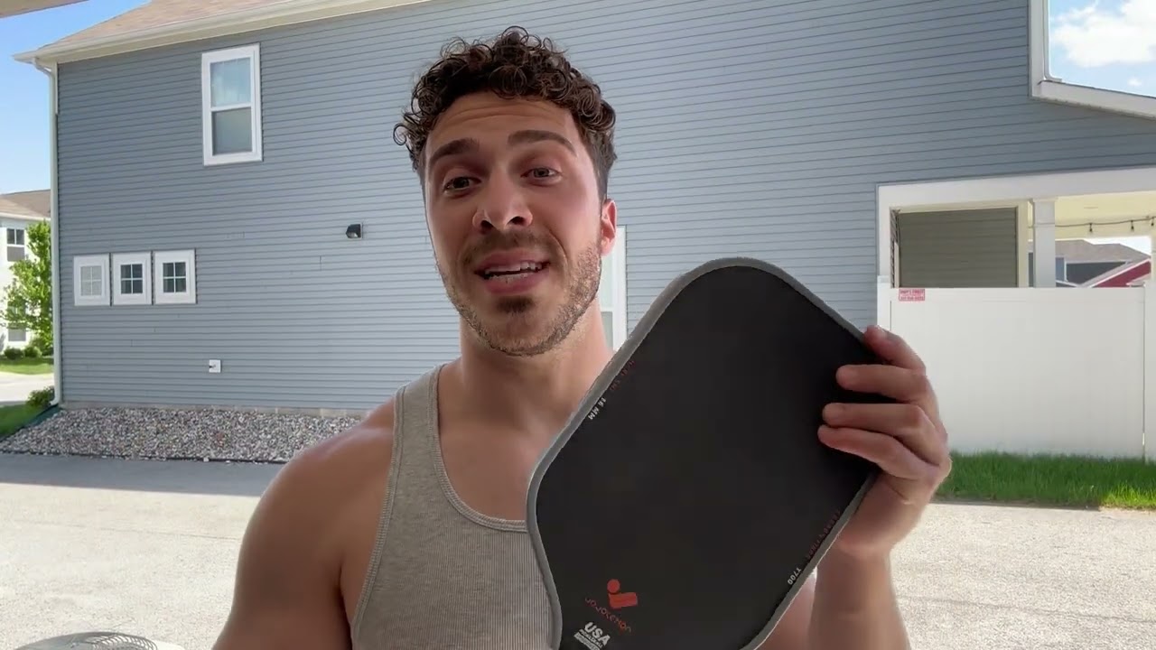 Pickleball paddle review—