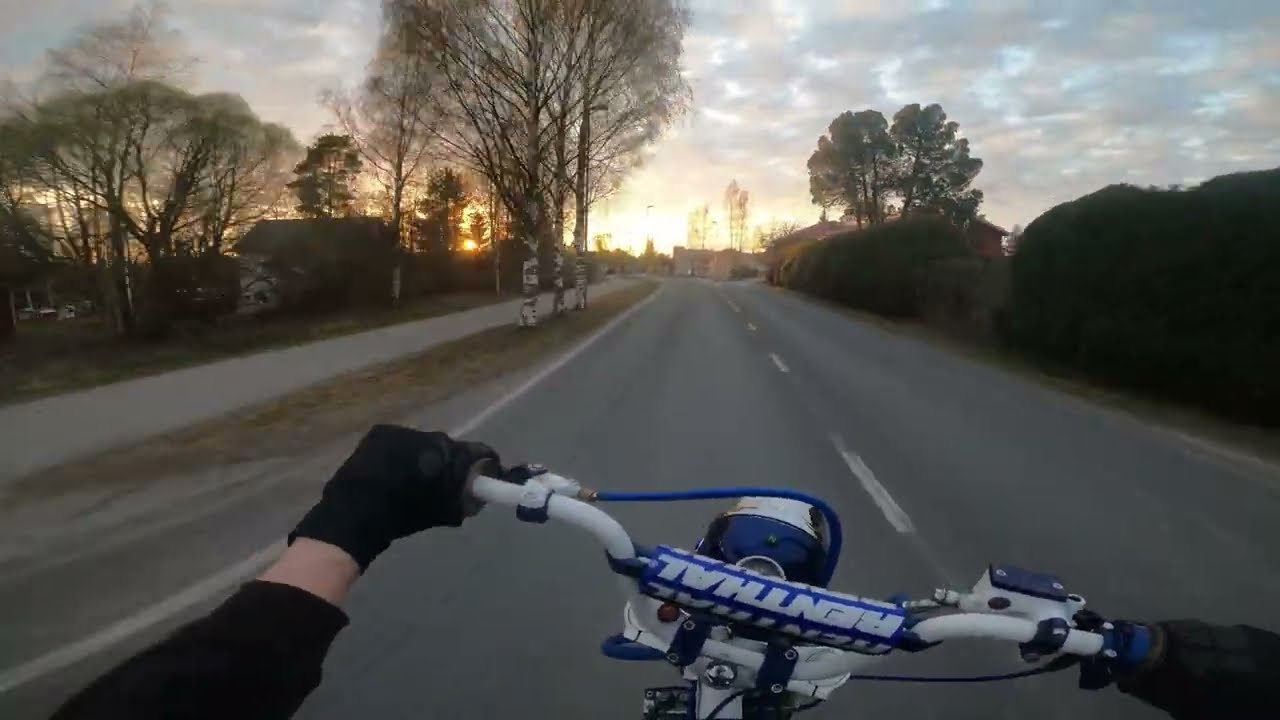 140Yx Monkey | Night Riding
