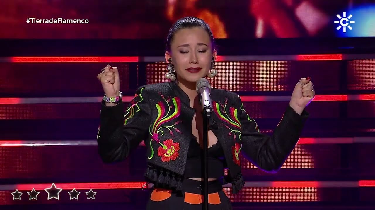Rocío Domínguez impresiona al jurado con sus sevillanas rocieras en #TierraDeFlamenco