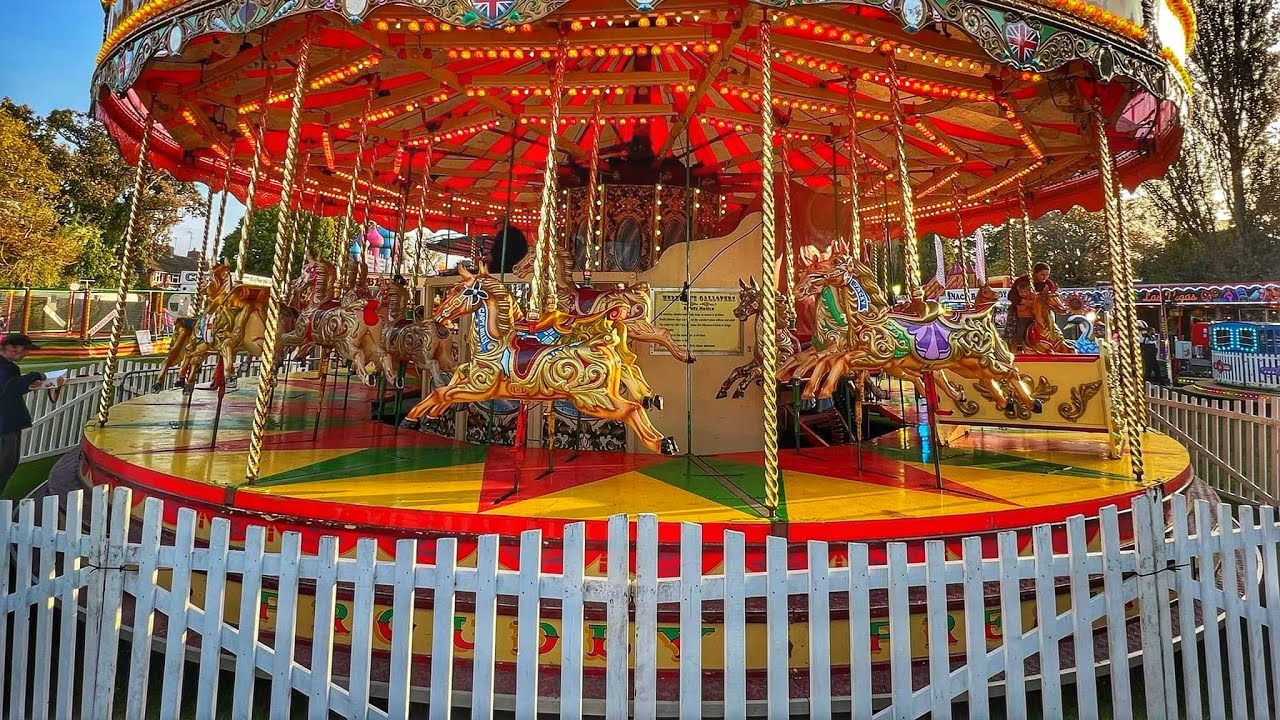 Wallingford Funfair Vlog 2023 - Backend Season is HERE! Rides, Beer 🍺 and Sausage...
