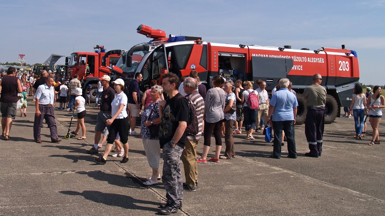 2014.06.28. MH PBRT Tűzolt&oacute;j&aacute;rművek - P&aacute;pa Airbase Firetrucks