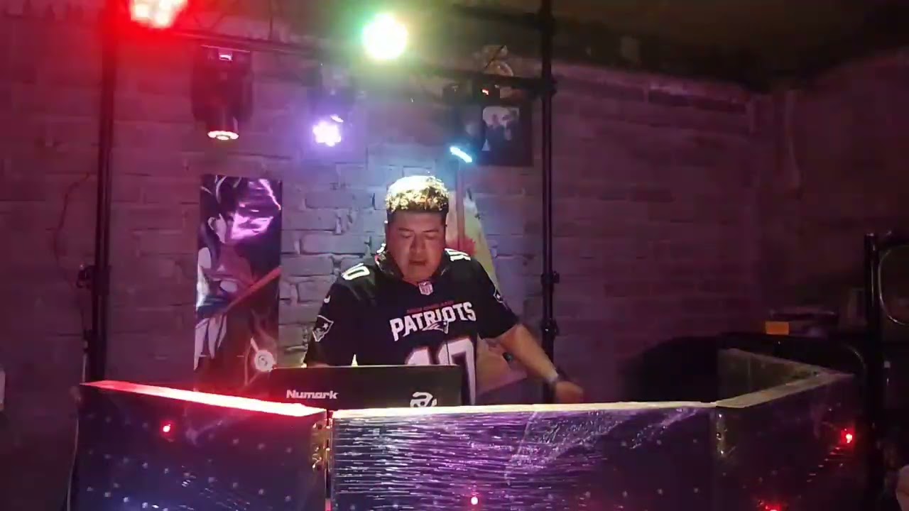 14 aniversario DJ Erik Mendieta Sesión mix live parte 4 rock 😁😁😁😁 