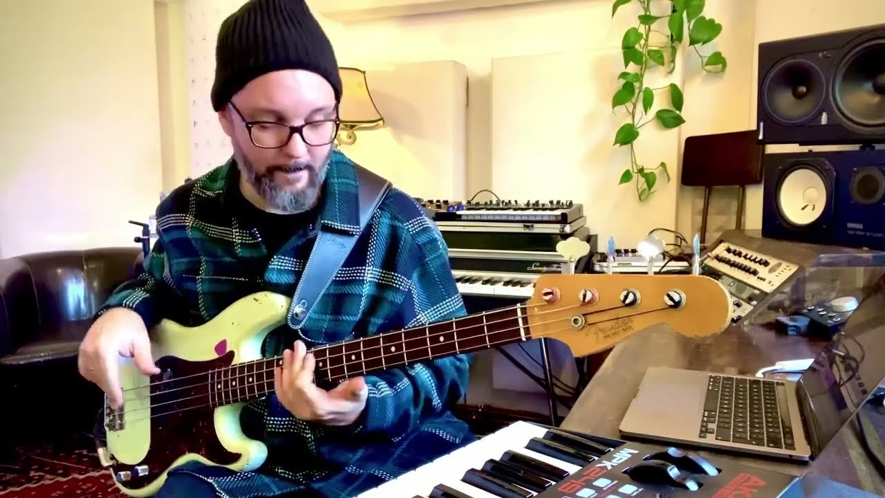 Bass Demo for Online Recordings