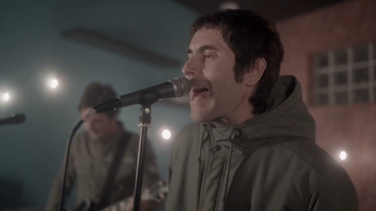 Cover de Live Forever de Oasis
