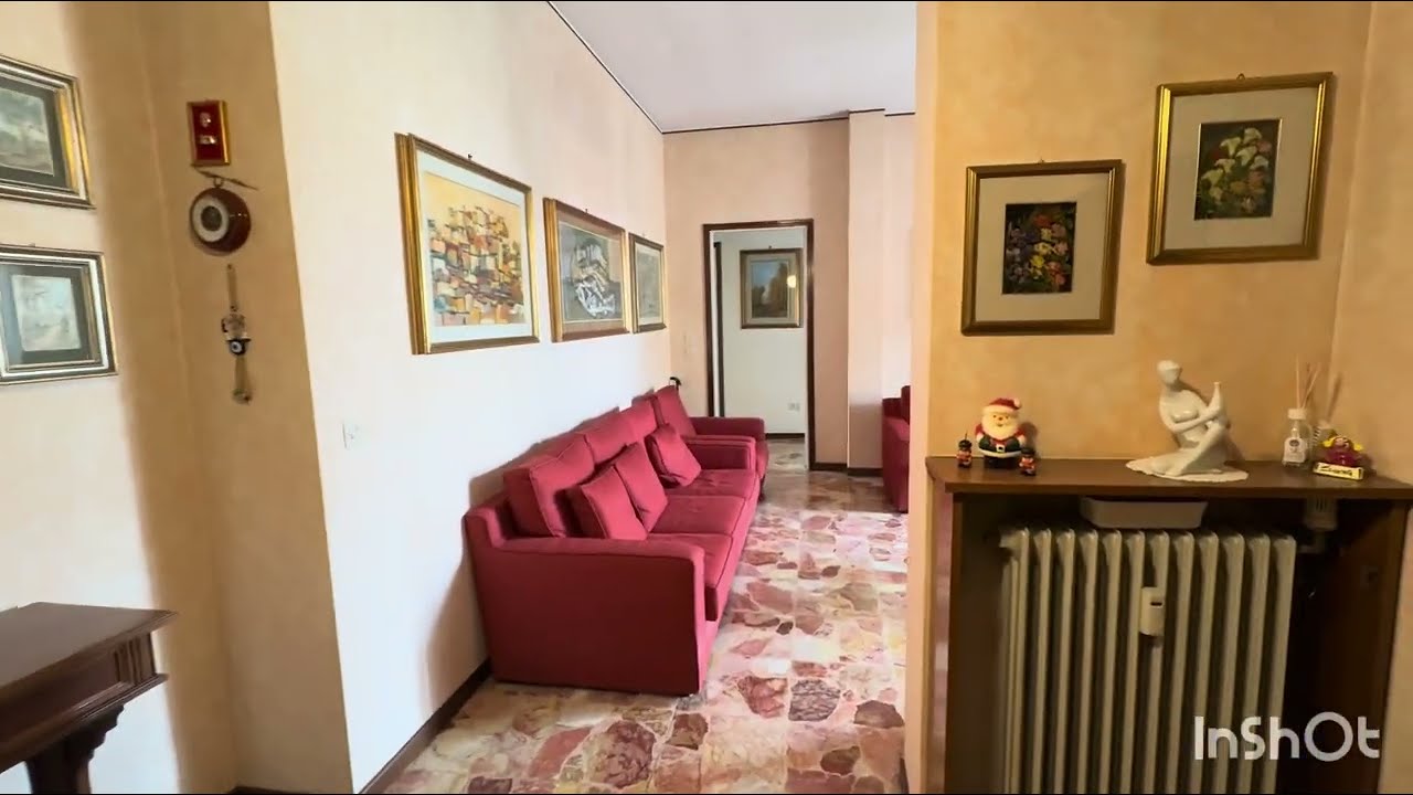 Quadrilocale di 120 mq ultimo piano Quartiere Lamarmora