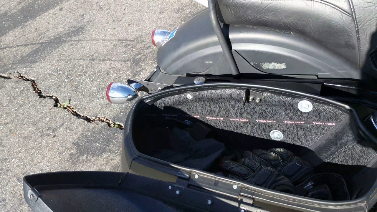 2015 Harley-Davidson Dyna Street Bob Motorcycle Saddlebags Review - vikingbags.com