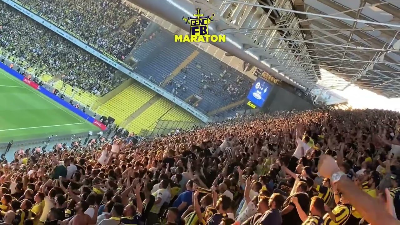 FENERBAH&Ccedil;EMİZ x Dinamo Kiev Ma&ccedil;ı Maraton &Uuml;st Trib&uuml;n&uuml; Santra #MaratonGfb