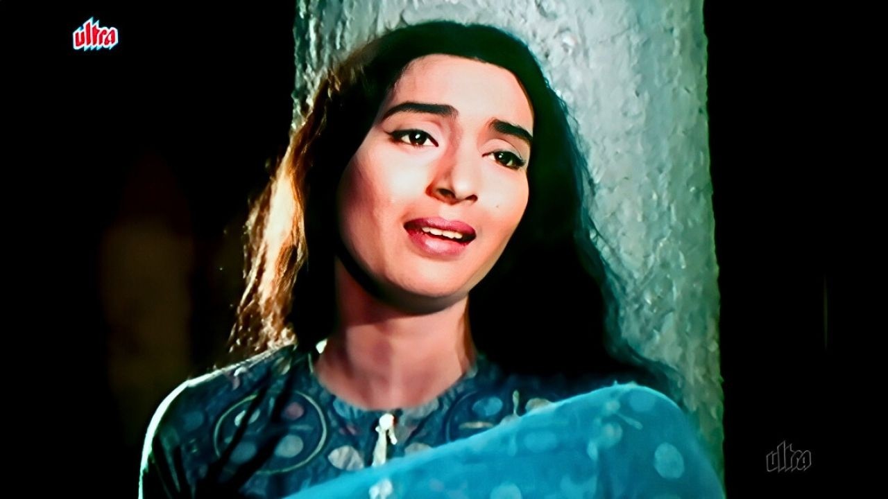 Nutan Emotional Song : आजा रे प्यार पुकारे | Lata Mangeshkar Classic | Dil Ne Phir Yaad Kiya (1966)