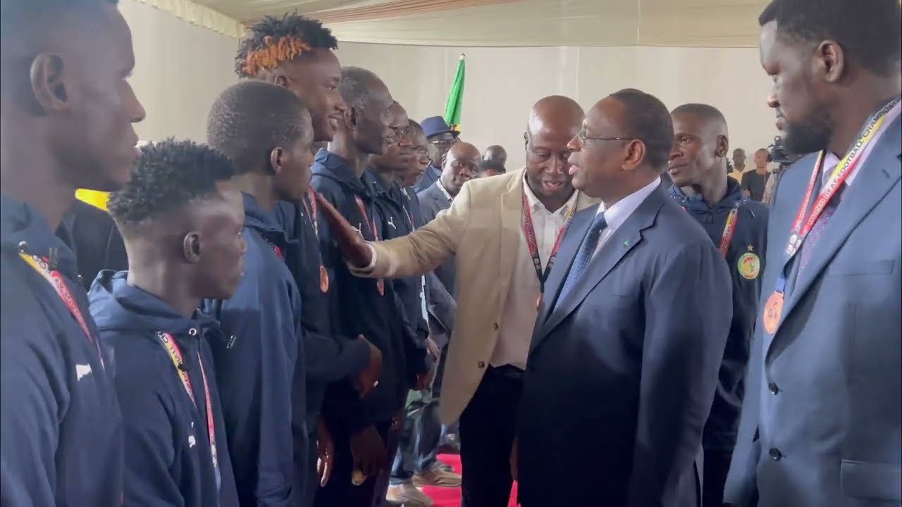 Réception des sourds au palais:  Macky Sall offre à chaque lion 5 millions de Fcfa
